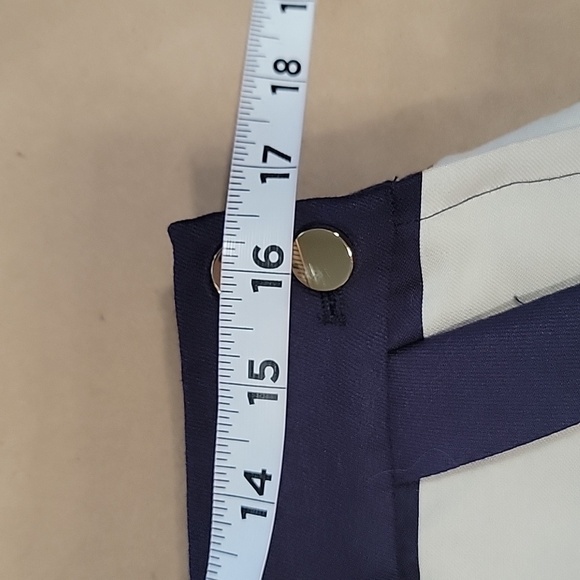 H&M Size 12 Navy Blue and Ivory Striped Sailor Style Shorts, Gently Used Cond. - Picture 4 of 9